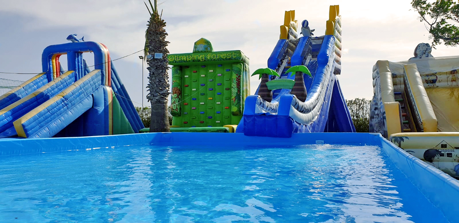 Campus estivo con giochi acquatici